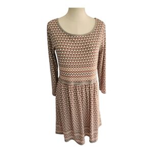 Sophie max size medium quarter length sleeve dress